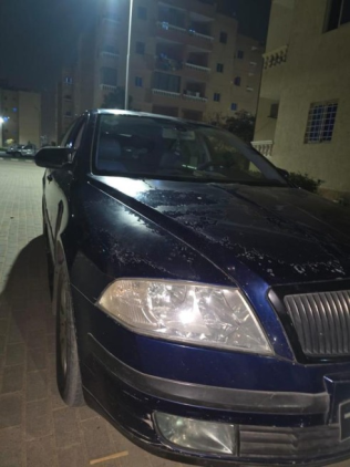سكودا اوكتافيا 2006 أزرق يدوي مستعملة للبيع في العاشر من رمضان