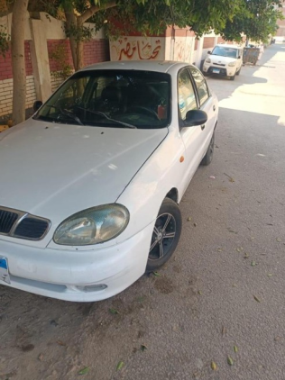 دايو لانوس 2000 أبيض يدوي مستعملة للبيع في دمنهور