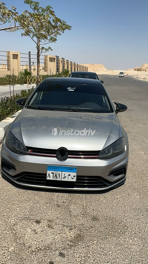 فولكس فاغن جولف 2019 فضي أوتوماتيك مستعملة للبيع في القاهرة الكبرى ( القاهرة - الجيزة) - 6