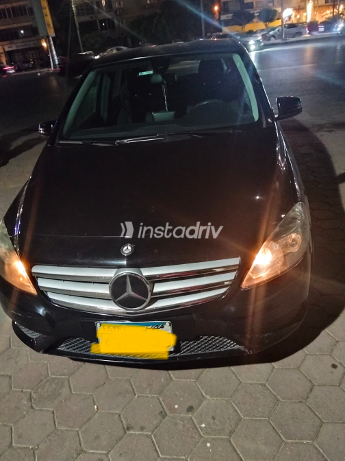 Mercedes B 180 2014 Black Automatic Used for Sale in Greater Cairo ( Cairo + Giza) - 5