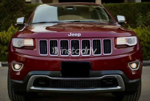 Jeep Grand Cherokee 2018 Red Automatic Used for Sale in Maadi - 6