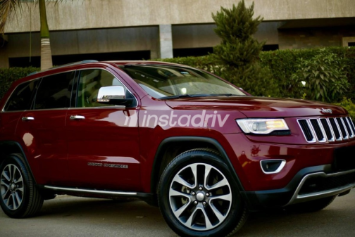Jeep Grand Cherokee 2018 Red Automatic Used for Sale in Maadi - 10