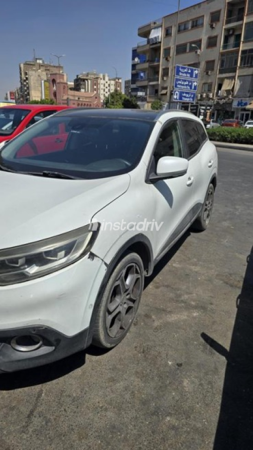 Renault Kadjar 2017 White Automatic Used for Sale in Cairo - 3
