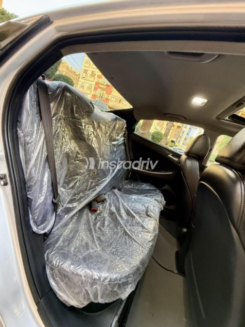 Hyundai Accent RB 2023 Silver Automatic Used for Sale in Nasr city - 2