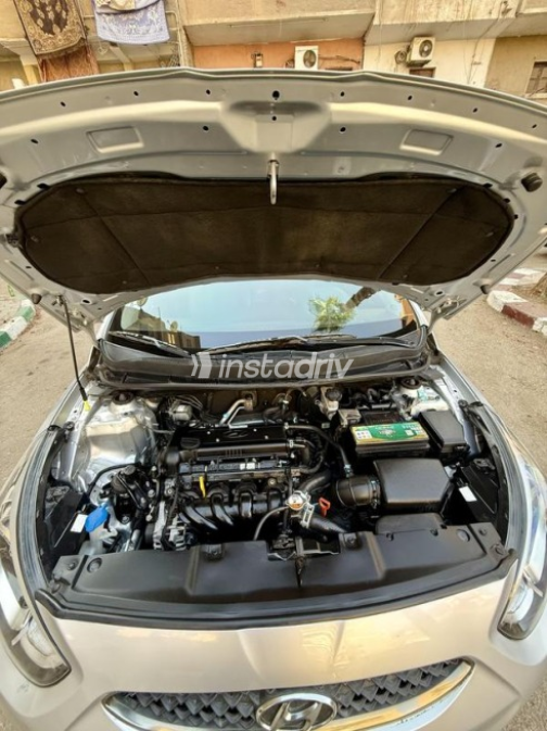 Hyundai Accent RB 2023 Silver Automatic Used for Sale in Nasr city - 5