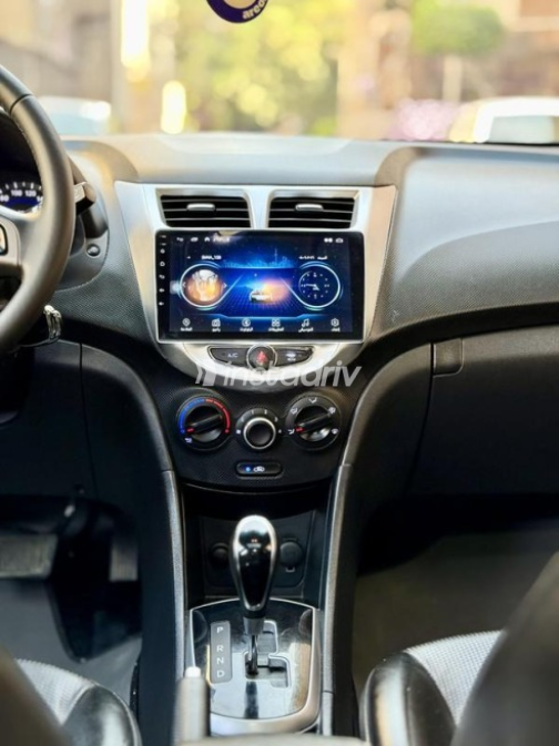 Hyundai Accent RB 2023 Silver Automatic Used for Sale in Nasr city - 10