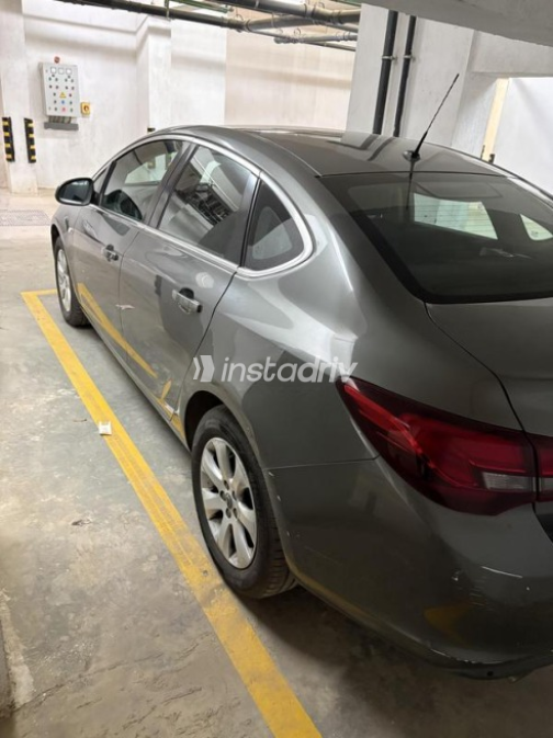 Opel Astra 2020 Gray Automatic Used for Sale in Cairo - 5