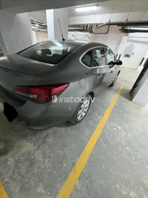 Opel Astra 2020 Gray Automatic Used for Sale in Cairo - 6
