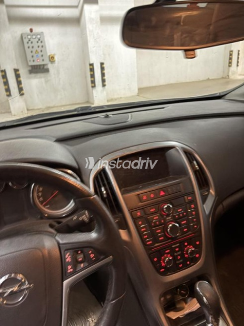 Opel Astra 2020 Gray Automatic Used for Sale in Cairo - 9