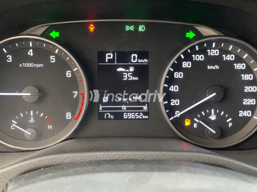 Hyundai Elantra 2017 White Automatic Used for Sale in Greater Cairo ( Cairo + Giza) - 3
