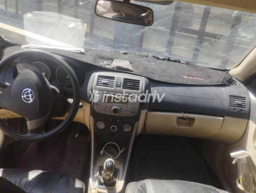 Brilliance FSV 2010 Silver Manual Used for Sale in Heliopolis - 3