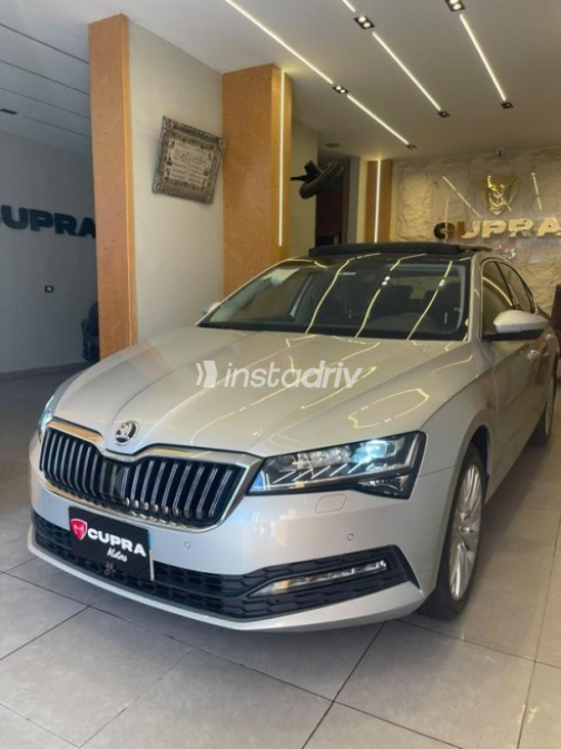 Skoda Superb 2022 Silver Automatic Used for Sale in Kafr el-Dawwar - 3