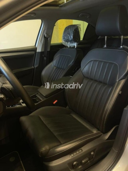 Skoda Superb 2022 Silver Automatic Used for Sale in Kafr el-Dawwar - 10