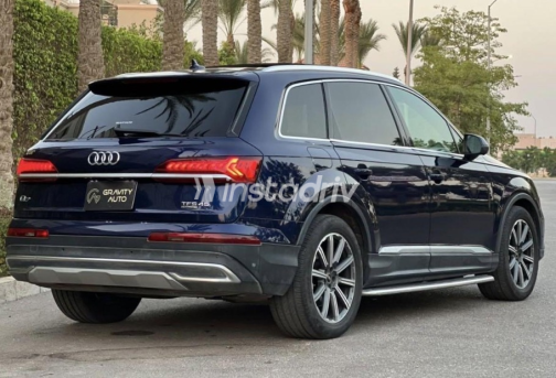 Audi Q7 2021 Dark Blue Automatic Used for Sale in Sheikh Zayed City - 4