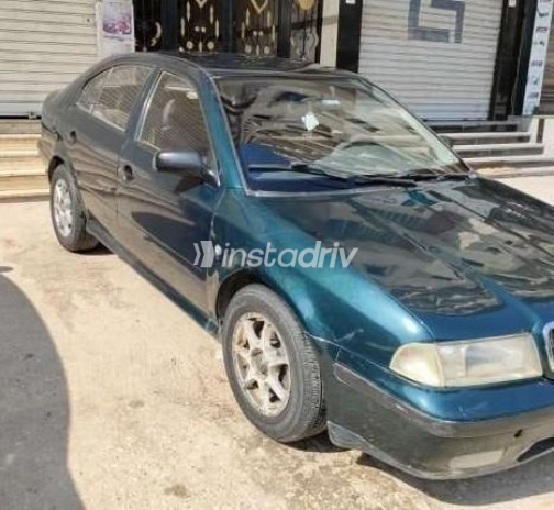 سكودا اوكتافيا A4 1998 أخضر غامق يدوي مستعملة للبيع في قنا - 5