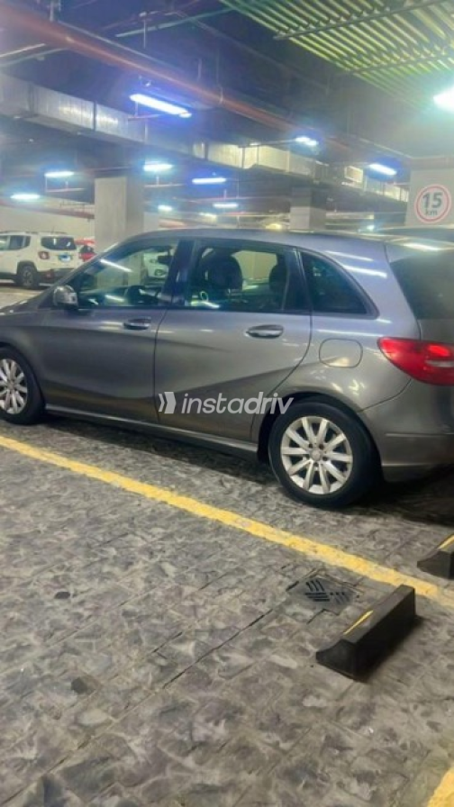 Mercedes B 180 2014 Dark Gray Automatic Used for Sale in Cairo - 3