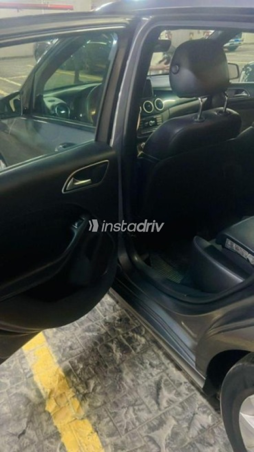 Mercedes B 180 2014 Dark Gray Automatic Used for Sale in Cairo - 5