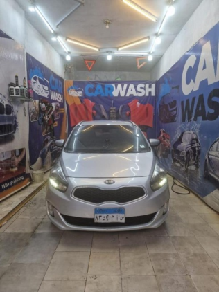 Kia Carens 2017 Silver Automatic Used for Sale in Alexandria