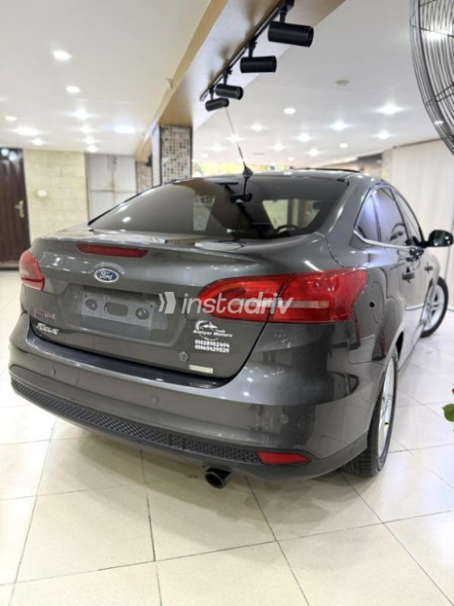 Ford Focus 2016 Gray Automatic Used for Sale in Cairo - 4