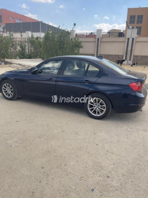 BMW 316 2014 Dark Blue Automatic Used for Sale in Cairo - 3