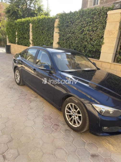 BMW 316 2014 Dark Blue Automatic Used for Sale in Cairo - 10