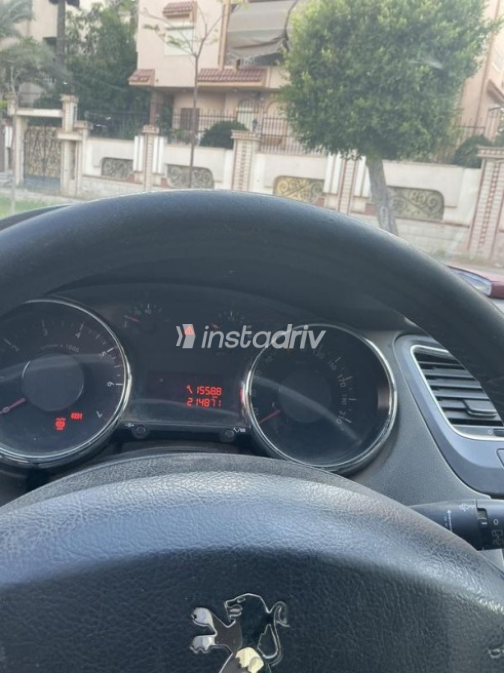 Peugeot 5008 2013 Mocha Automatic Used for Sale in Damietta - 4
