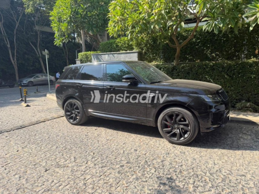 Land Rover Range Rover Sport 2021 Black Automatic Used for Sale in Nasr city - 2
