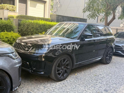 Land Rover Range Rover Sport 2021 Black Automatic Used for Sale in Nasr city - 8