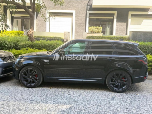 Land Rover Range Rover Sport 2021 Black Automatic Used for Sale in Nasr city - 9