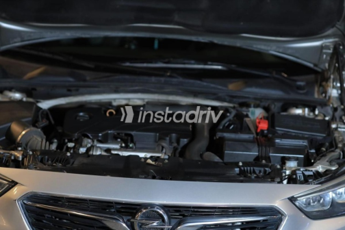 Opel Insignia 2019 Silver Automatic Used for Sale in Alexandria - 3