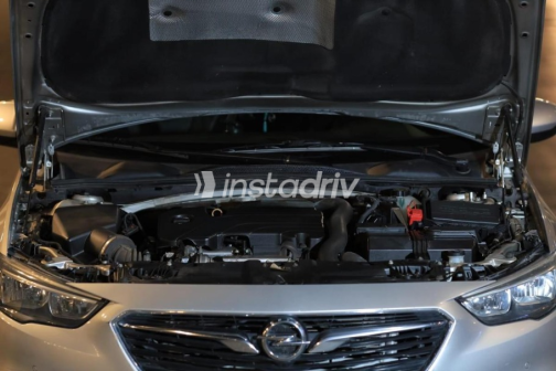 Opel Insignia 2019 Silver Automatic Used for Sale in Alexandria - 4