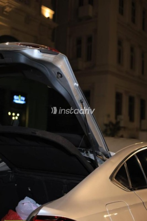 Opel Insignia 2019 Silver Automatic Used for Sale in Alexandria - 5