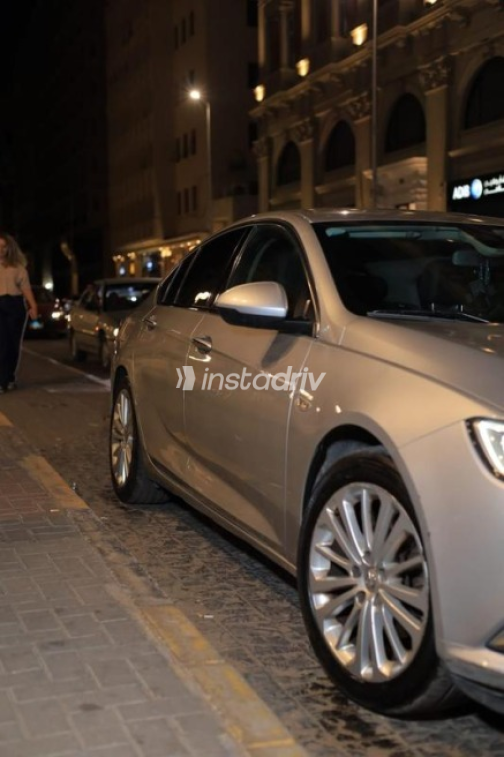 Opel Insignia 2019 Silver Automatic Used for Sale in Alexandria - 8