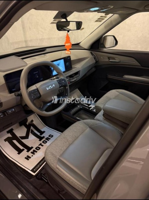 Kia EV5 2024 Gray Automatic Used for Sale in Sheraton - 8