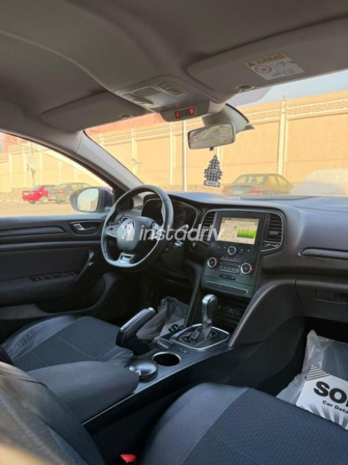 Renault Megane 2019 Dark Blue Automatic Used for Sale in Heliopolis - 8