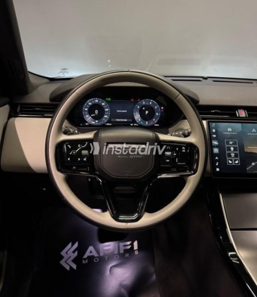 Land Rover Velar 2024 Black Automatic Used for Sale in Cairo - 5