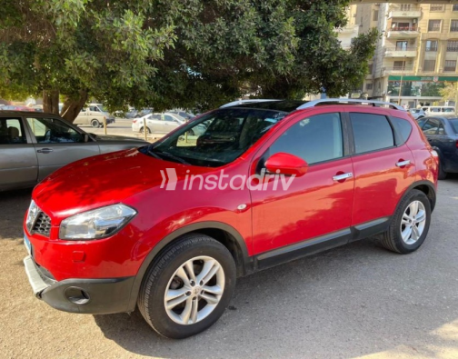 Nissan Qashqai 2014 Red Automatic Used for Sale in Nasr city - 4