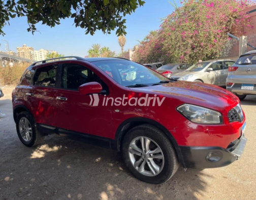 Nissan Qashqai 2014 Red Automatic Used for Sale in Nasr city - 6