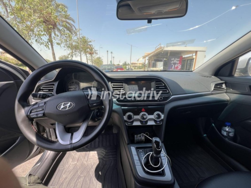Hyundai Elantra AD 2019 Silver Automatic Used for Sale in Nasr city - 3