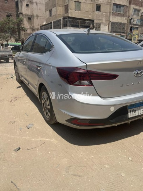 Hyundai Elantra AD 2019 Silver Automatic Used for Sale in Nasr city - 7