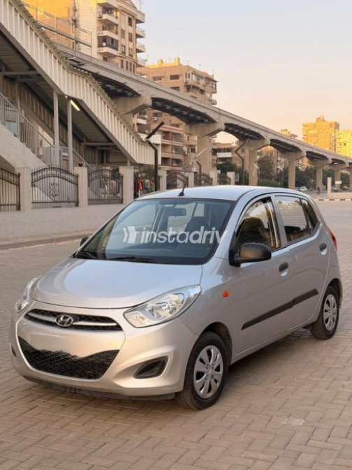Hyundai I10 2017 Silver Automatic Used for Sale in Nasr city - 1