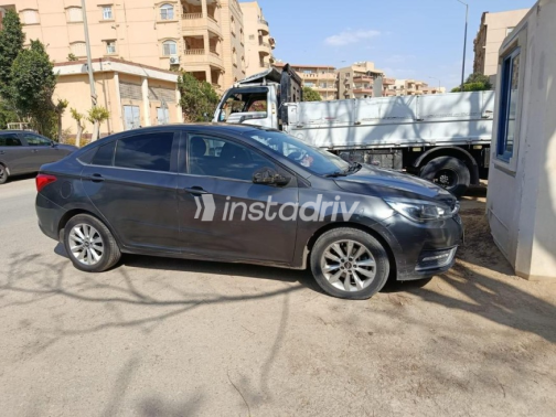 شيرى اريزو 5 2020 أسود أوتوماتيك مستعملة للبيع في 6 أكتوبر - 4