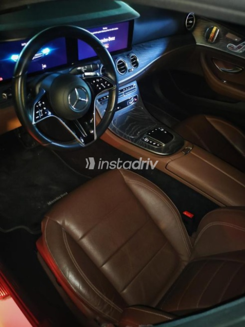 مرسيدس E 300 2021 أبيض أوتوماتيك مستعملة للبيع في القاهرة - 6