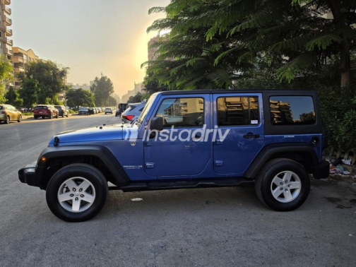 Jeep Wrangler 2012 Dark Blue Automatic Used for Sale in Nasr city - 4
