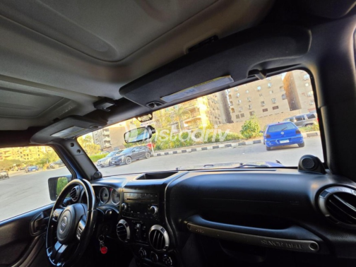 Jeep Wrangler 2012 Dark Blue Automatic Used for Sale in Nasr city - 8