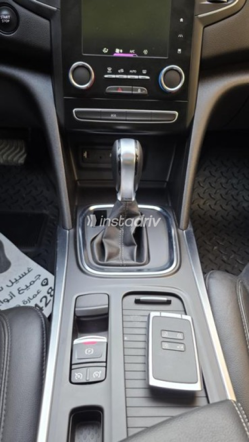 Renault Megane 2020 Dark Red Automatic Used for Sale in Maadi - 10