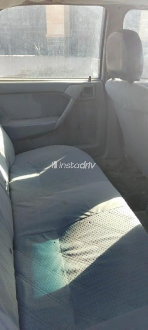 Opel Vectra 1995 White Manual Used for Sale in Beni Suef - 4