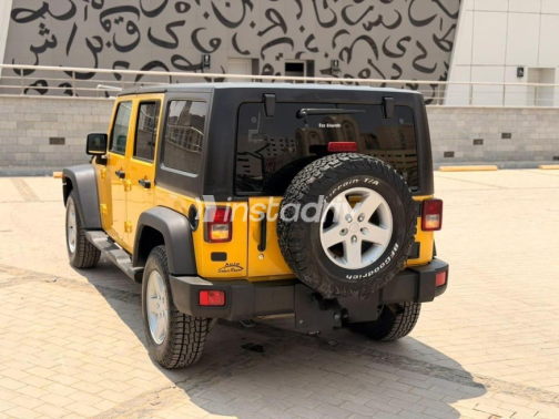 Jeep Wrangler 2011 Yellow Automatic Used for Sale in Cairo - 6