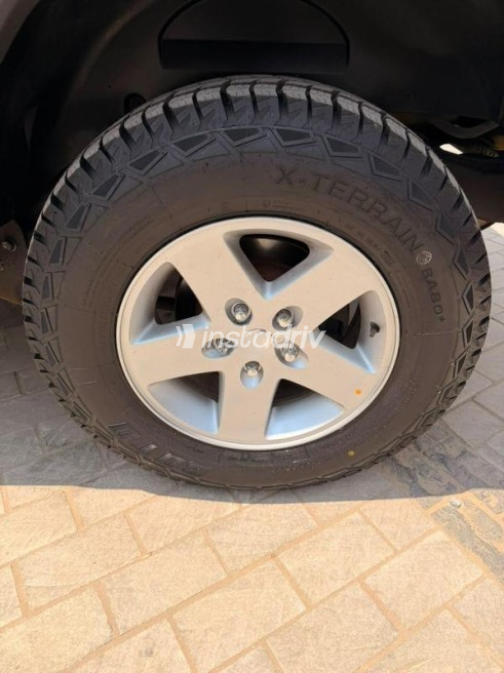 Jeep Wrangler 2011 Yellow Automatic Used for Sale in Cairo - 9