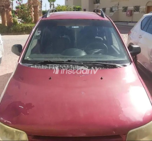 Hyundai Matrix 2006 Dark Red Manual Used for Sale in Hurghada - 1